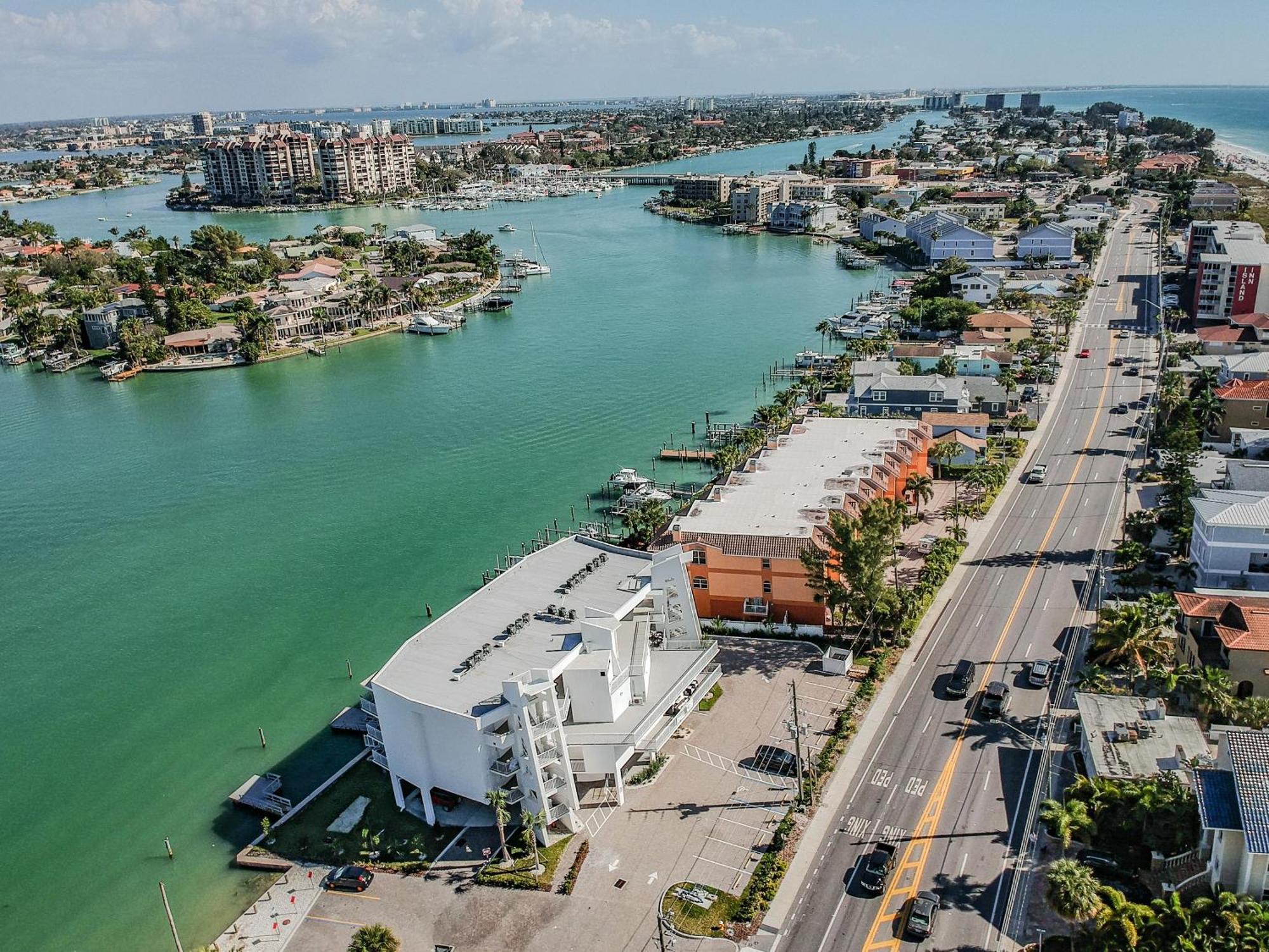 Oceana 202 West Villa St. Pete Beach Exterior photo